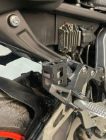 YAMAHA MT-09 HIDROLIK SIVI HAZNESİ KORUMA KAPAĞI - Görsel 2